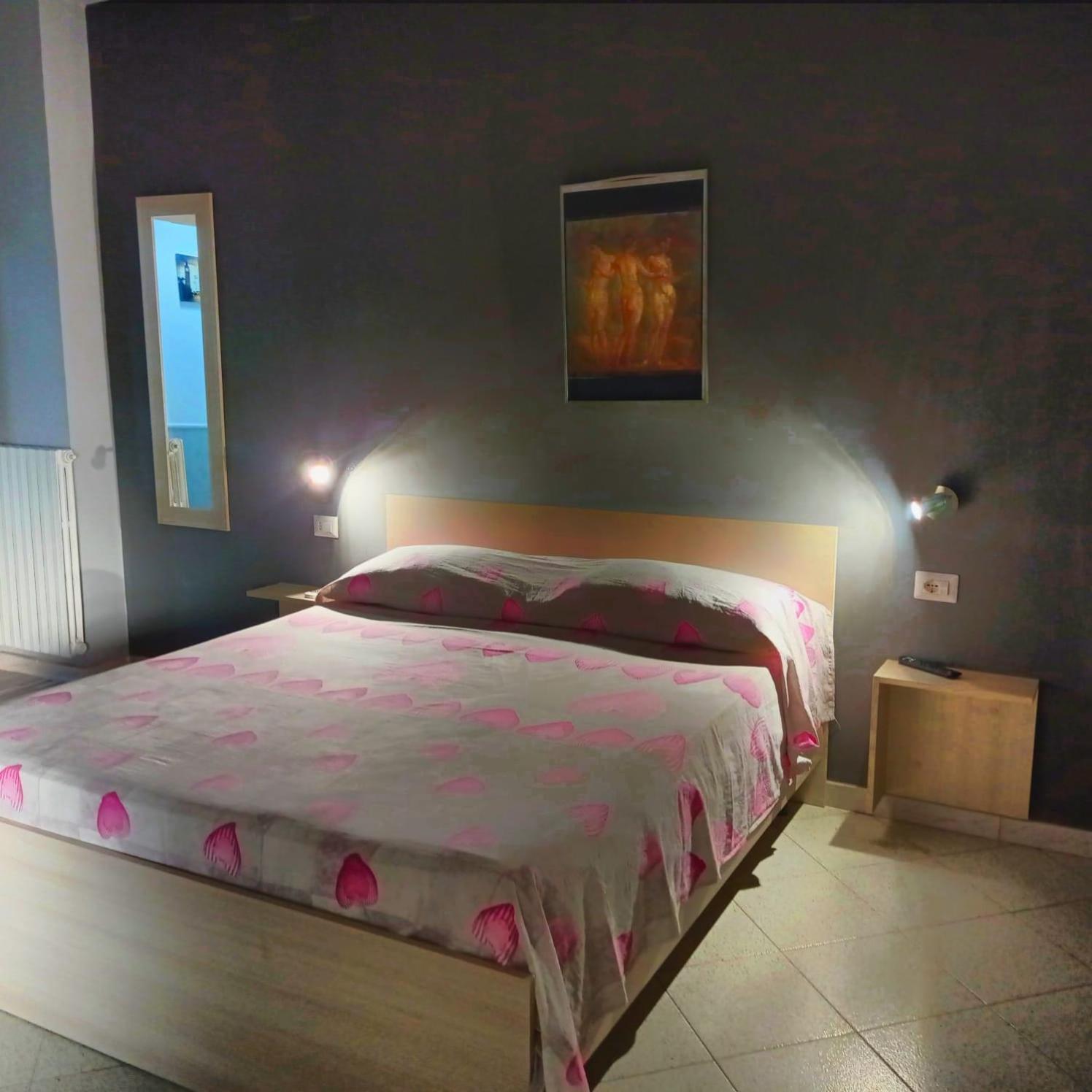 Confy Apartments Pompei Luaran gambar